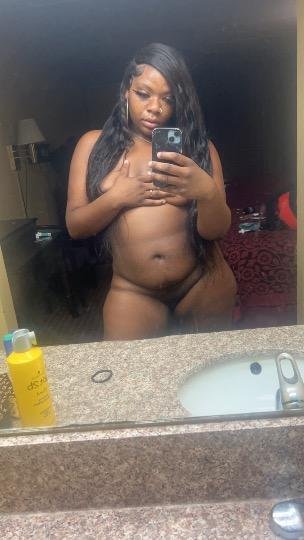 Snapchat me that #MycXXWmx