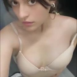 Sexy Snapchat & Kik on X: #bra #boobs #snapchat #nudes #sexy http