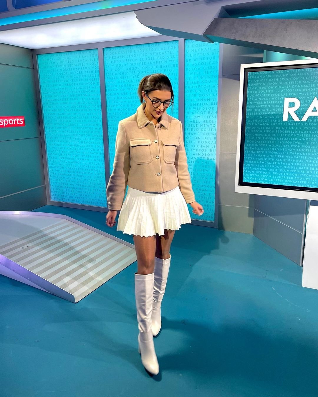 Kate Tracey #8sjilGKR
