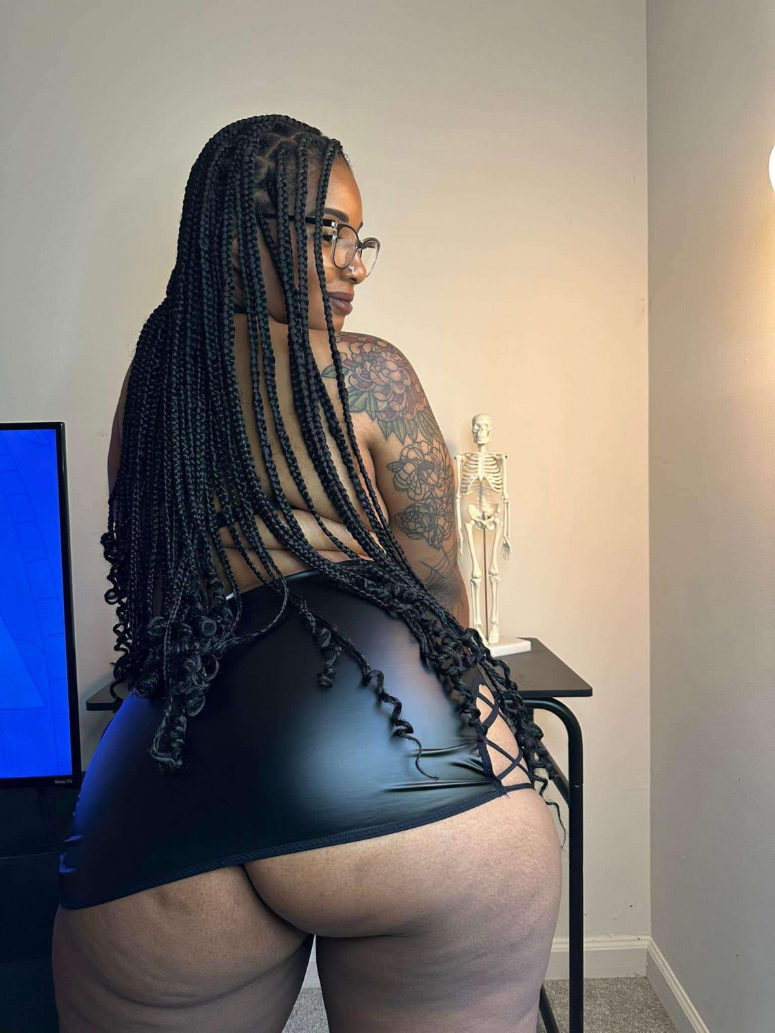 I like big butts n I cannot lie #pi1HrKsu