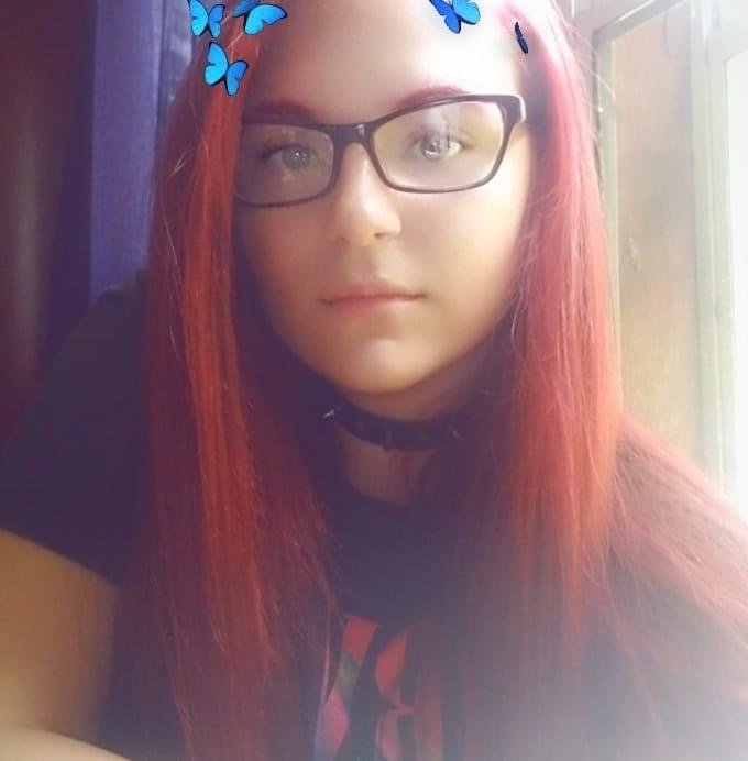 Gieni wants to show you something (19f) #E2oZ68Eg
