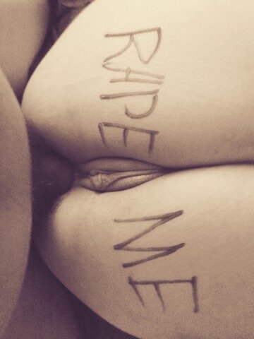 Gieni wants to show you something (19f) #UKFHI3XS