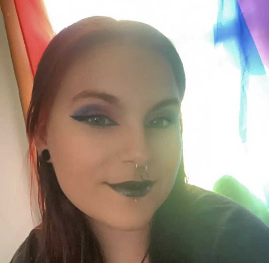 Gieni wants to show you something (19f) #lvCFZJ6M