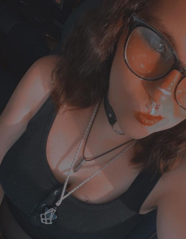 Gieni wants to show you something (19f) #sPH6xIG9