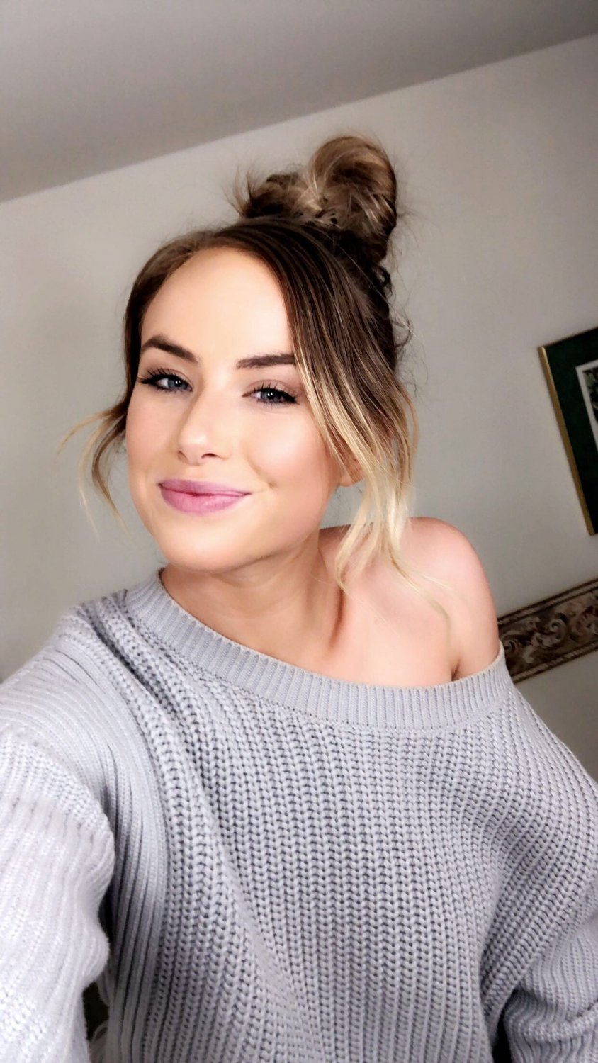 College blonde from Utah #TnMWR5aL