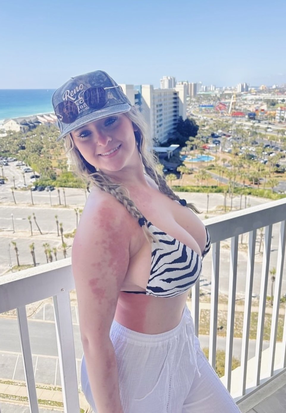 Insane body college freshman slut is asking to be shared and used #72m2utlj