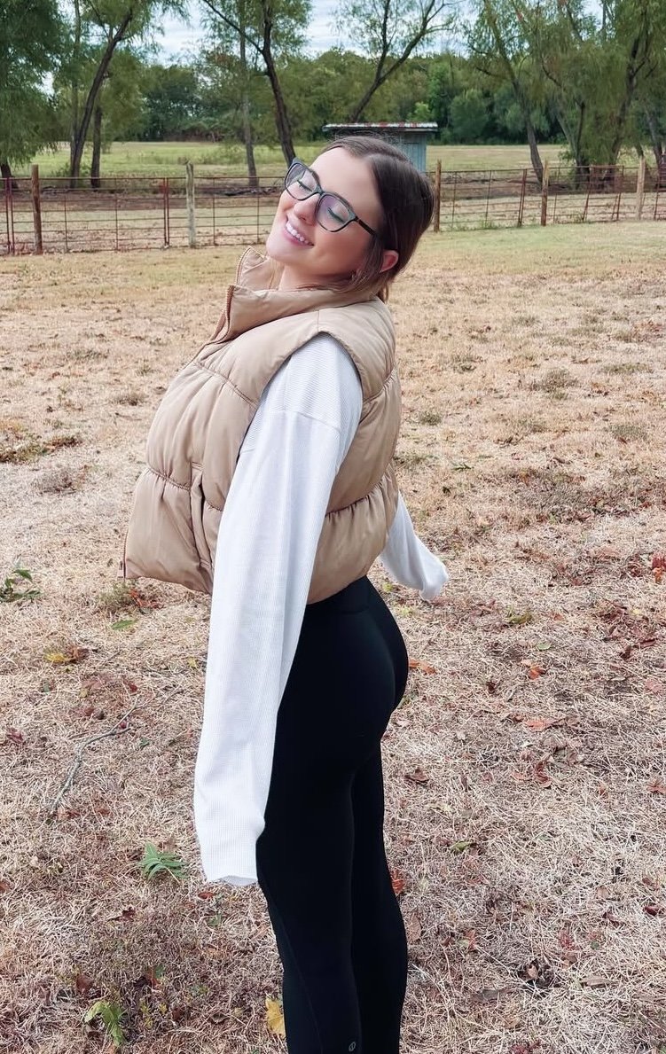 Insane body college freshman slut is asking to be shared and used #fayAedjU