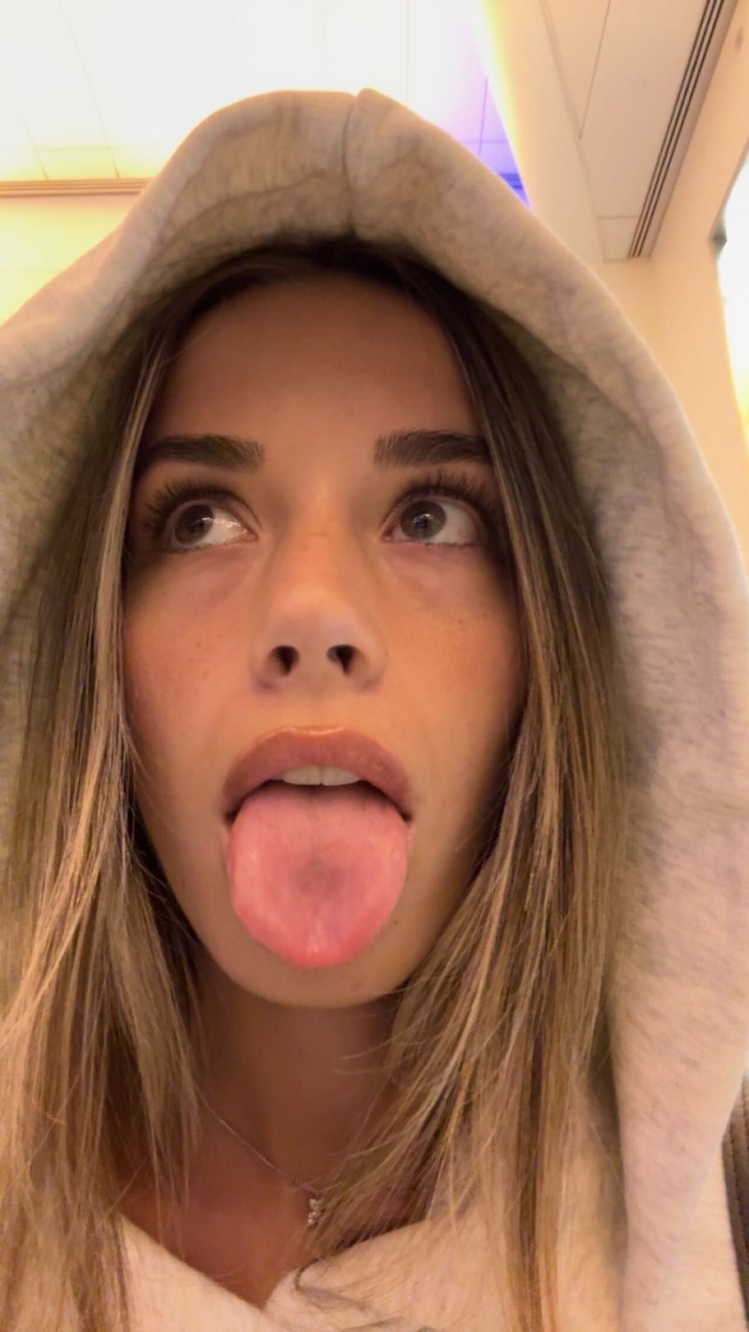 Sadie Best Pics to Tribute + Slideshow #J4lR5Sf6