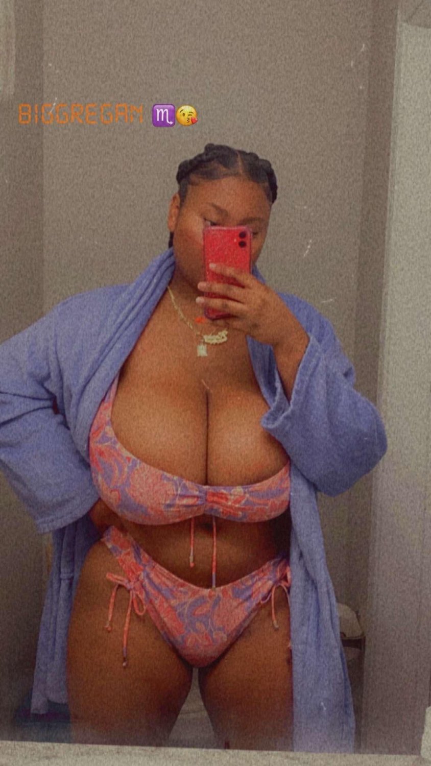 H U G E chocolate floppers on beautiful model - qᴉƃ ɹǝƃƃ #c4bTcSXP