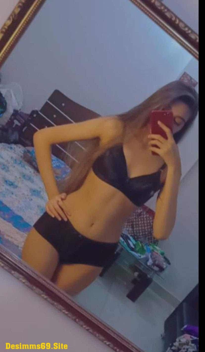 Gorgeous Indian Baby Showing Her Sexy Figure And Deep Blowjob #GSxaa5Lq