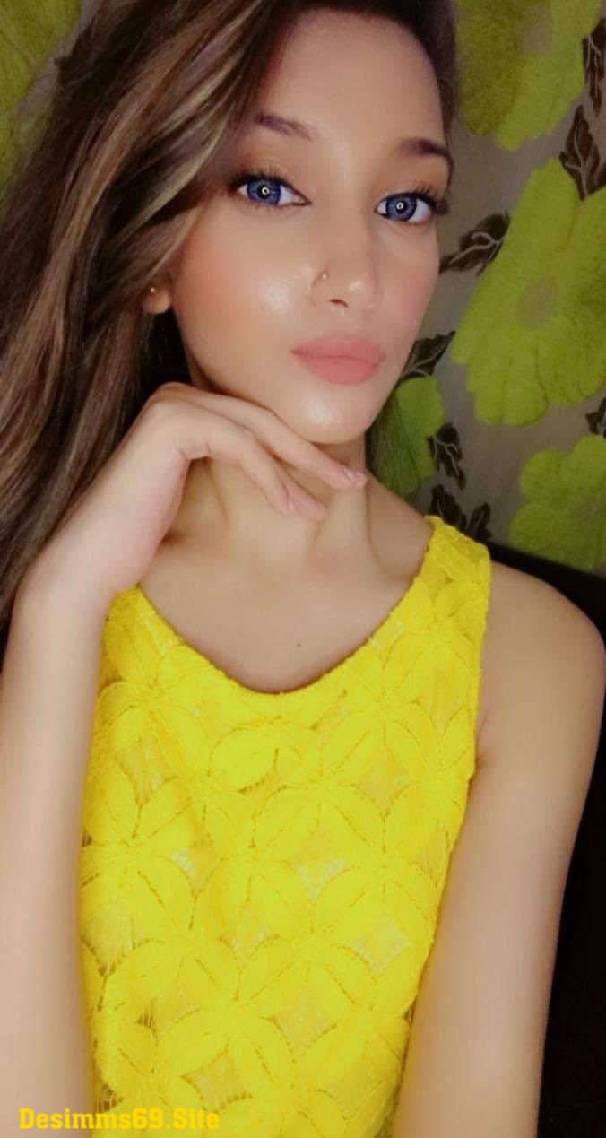 Gorgeous Indian Baby Showing Her Sexy Figure And Deep Blowjob #tjIvc8kl